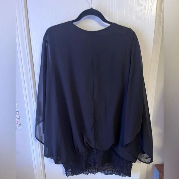Torrid 4 women’s chiffon batwing blouse with beaded neckline v neck black - Picture 7 of 7